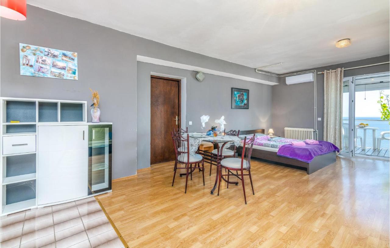 Lovely Apartment In Stara Baska With Wifi Exterior foto