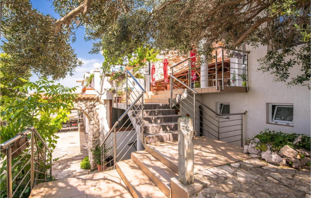 Lovely Apartment In Stara Baska With Wifi Exterior foto